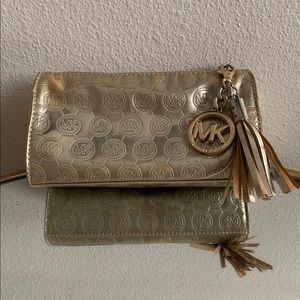 Gold MICHEAL KORS makeup bag